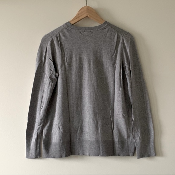 🩶 BR Ciao Ciao Grey Sweater, size M - Picture 3 of 5